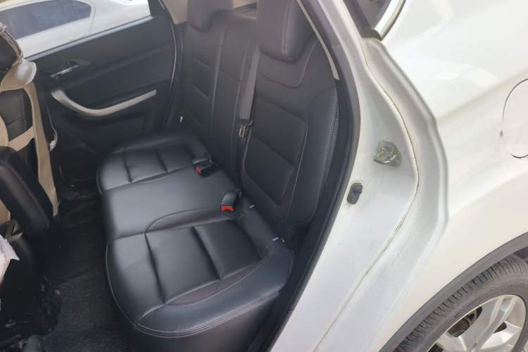 Used CHANGAN CS35 2016 1.6L Automatic Luxury Model China IV Standard
