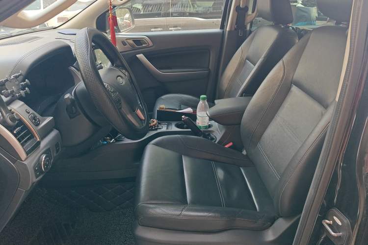 Used Ford Everest 2016 2.0T Gasoline Automatic 4x4 Luxury Edition
