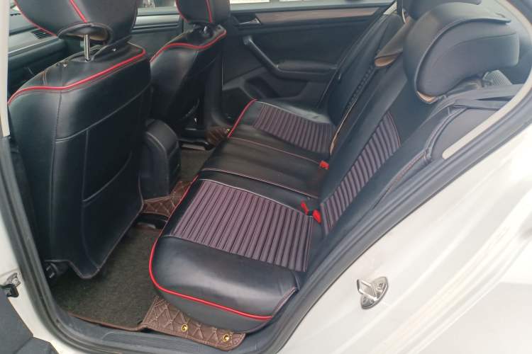 Used Volkswagen Bora 2016 1.6L Automatic Fashion Model Left Rear Seat