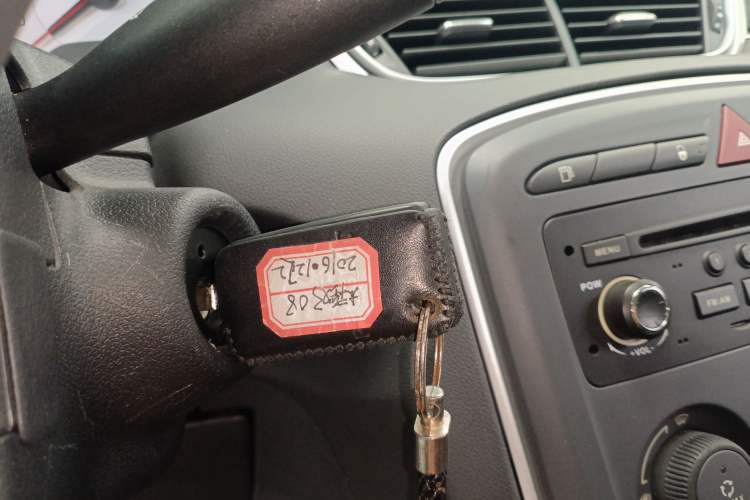 Used Peugeot 308 2014 Enjoy Edition Classic 1.6L Manual YouShang Model
