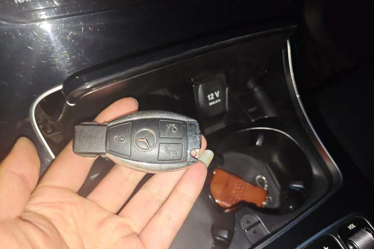 Used Mercedes-Benz GLC 2019 GLC 200 L 4MATIC Vehicle Key