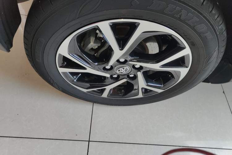 Used Toyota C-HR 2020 2.0L Leading Edition Exterior 5