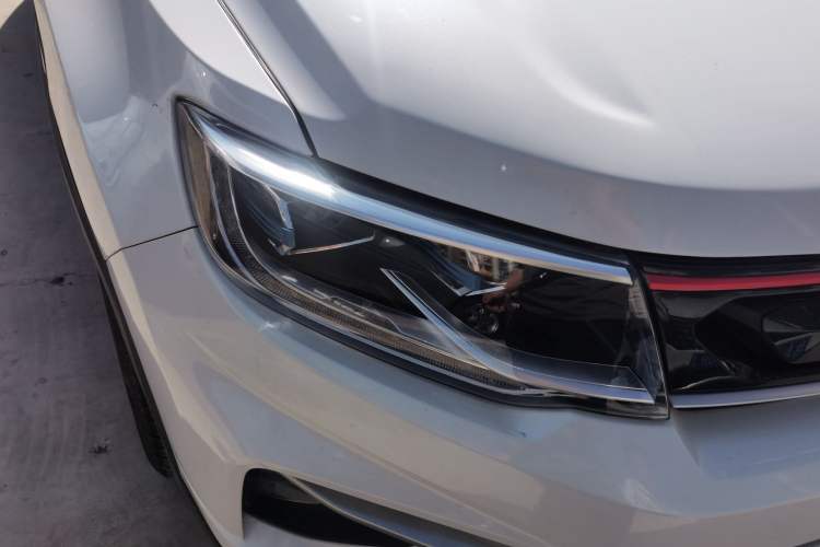 Used CHANGAN CS35PLUS 2019 1.6L Manual Cool Edition Right Front Headlight