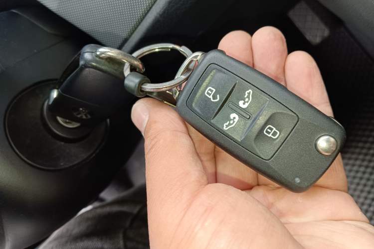 Used Volkswagen Multivan 2016 2.0 TSI Two-Wheel-Drive 66th Anniversary Edition
