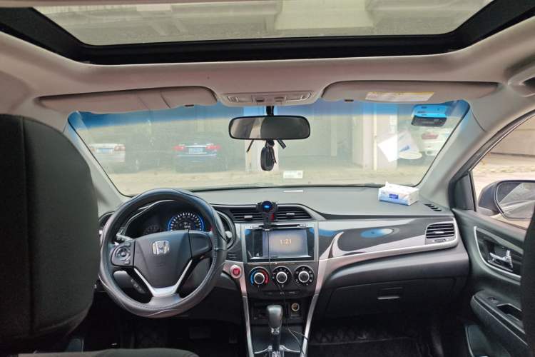 Used Honda Crider 2013 1.8L automatic luxury edition