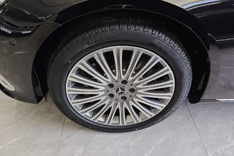 Used Mercedes-Benz E-Class 2023 E 300 L Luxury Model
