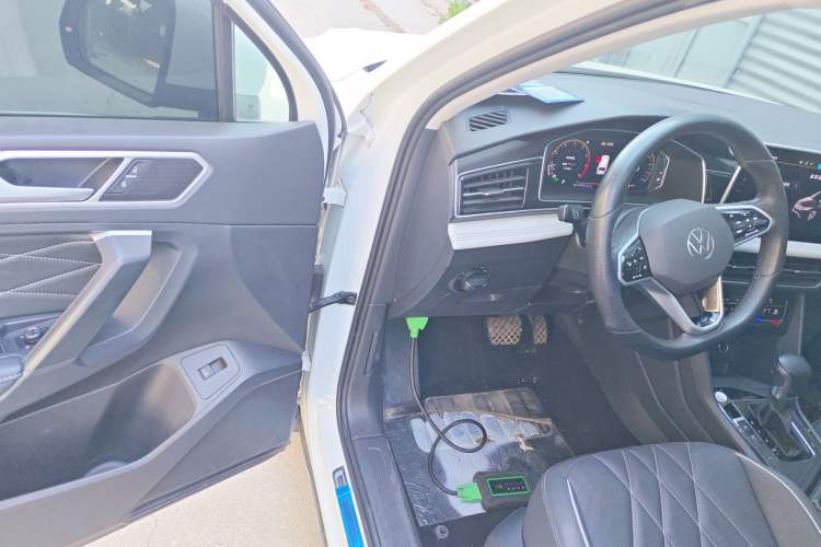 Used Volkswagen Tiguan L 2023 330TSI Automatic Two-Wheel Drive Smart Edition Driver Seat