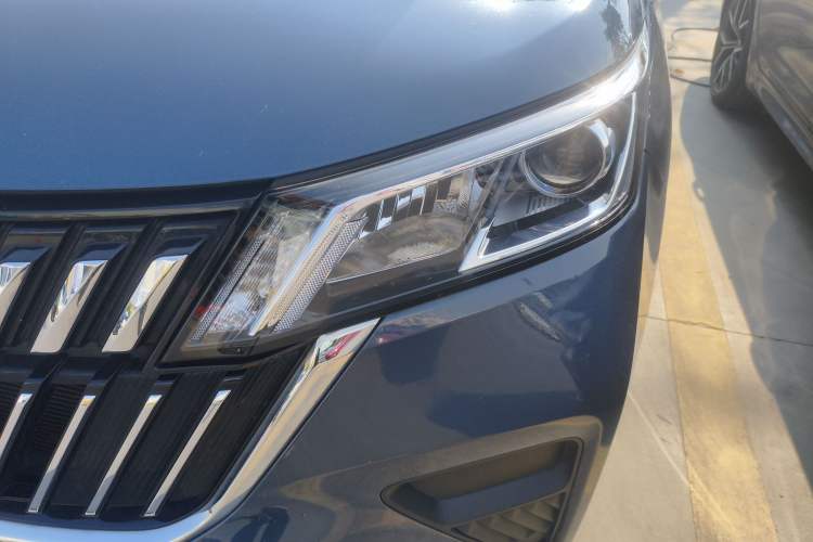 Used Wuling Jiachen 2022 1.5L Manual Comfort Edition
