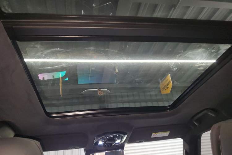 Used JETOUR Traveler 2023 2.0T All-Wheel Drive CrossPRO+ Headliner