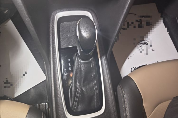 Used Chevrolet Monza 2020 320 Automatic Enjoyment Edition Gear Lever