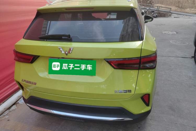 Used Wuling Alvez 2022 1.5L Manual Comfort Version Exterior 4