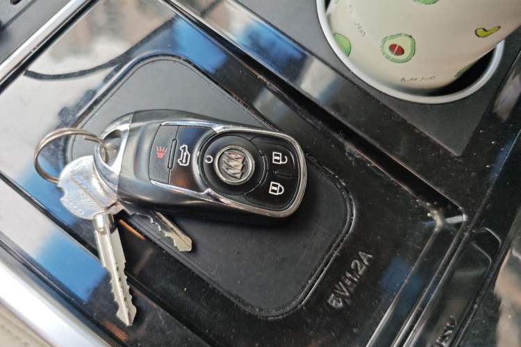 Used Buick GL8 2020 Land Business Class 652T Luxury Model Vehicle Key
