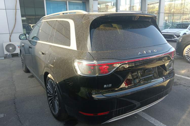 Used Hima AITO M9 2025 Extended-Range Ultra Version 52 kWh 6-Seater Rear Left 45 Deg