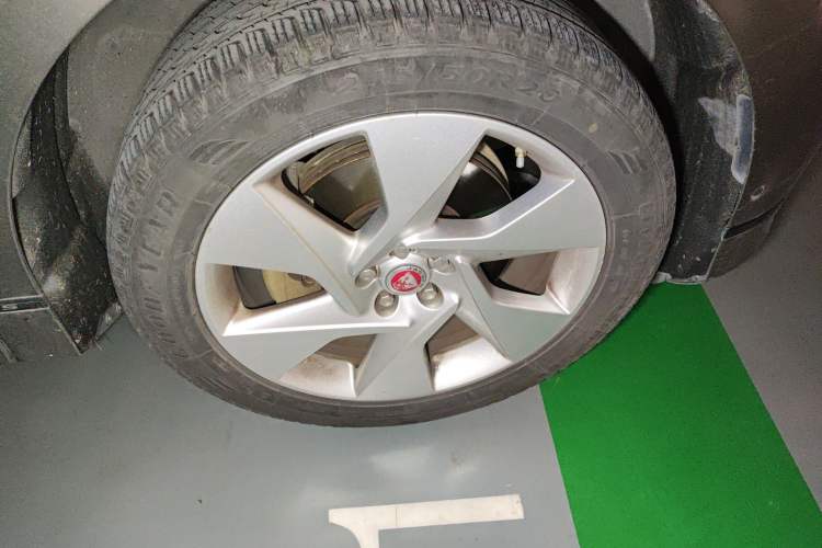 Used Jaguar I-PACE 2018 EV400 SE
