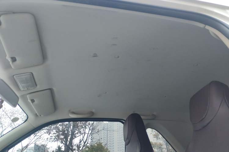 Used Dongfeng Fengon MINIEV 2022 Candy-Style Marshmallow
