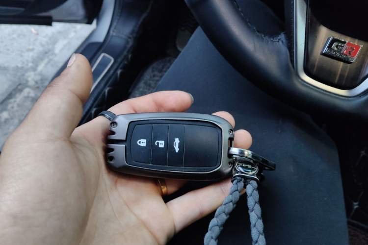 Used Toyota Avalon 2019 2.0L Ambition Edition China VI