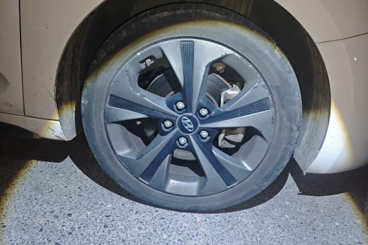 Used Hyundai Lafesta 2019 280TGDi Smart Speed Version China VI Standard Right Front Wheel Hub