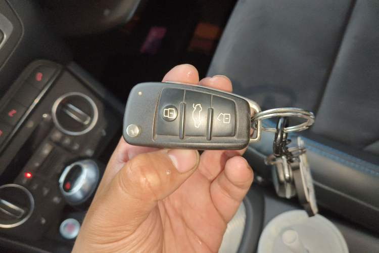 Used Audi Q3 2018 30th Anniversary Edition 35 TFSI Sport Model Vehicle Key