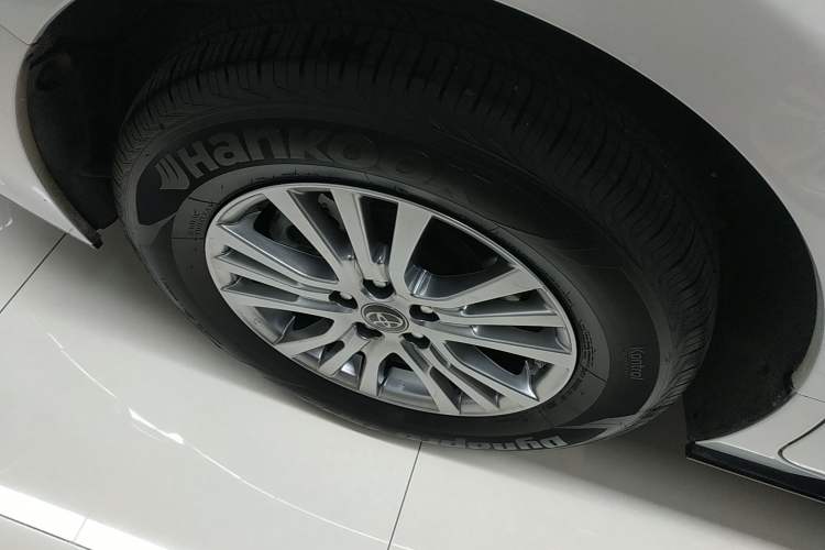 Used Toyota Sienna 2021 2.5L Hybrid Premium Edition
