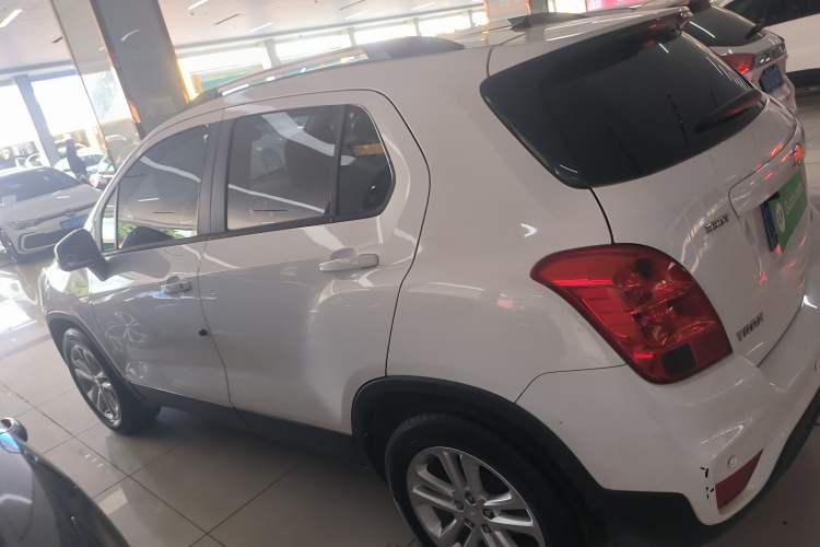 Used Chevrolet Trax 2018 330T Manual Transmission Two-Wheel Drive Comfort Version