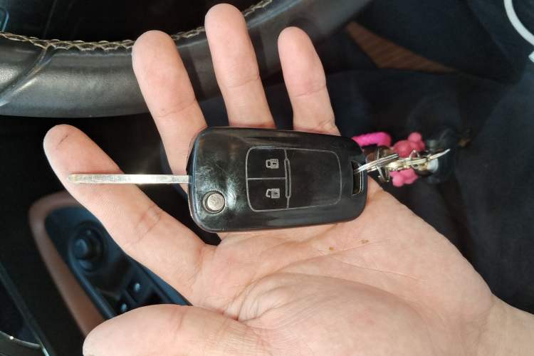 Used Buick Encore 2013 1.4T Automatic Two-Wheel Drive Leading Model Vehicle Key