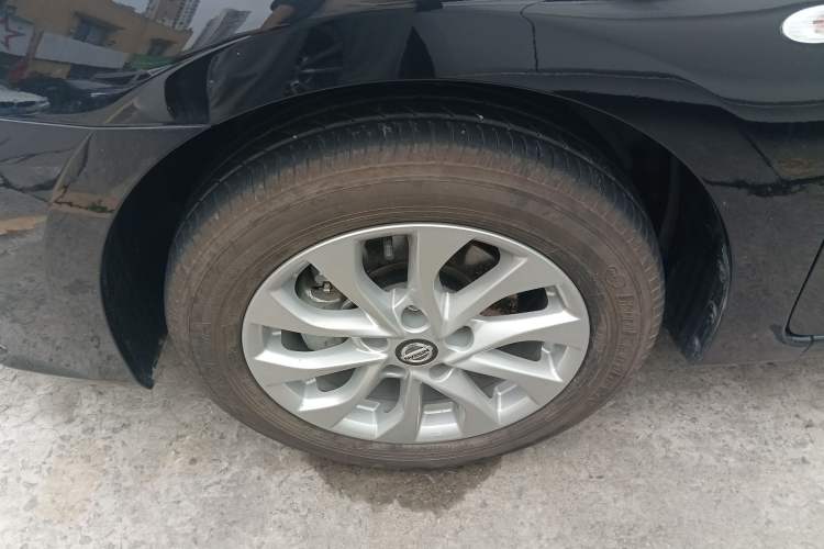 Used Nissan Sylphy 2024 Restyled Version 2 Classic 1.6XE CVT Comfort Edition Left Front Wheel Hub