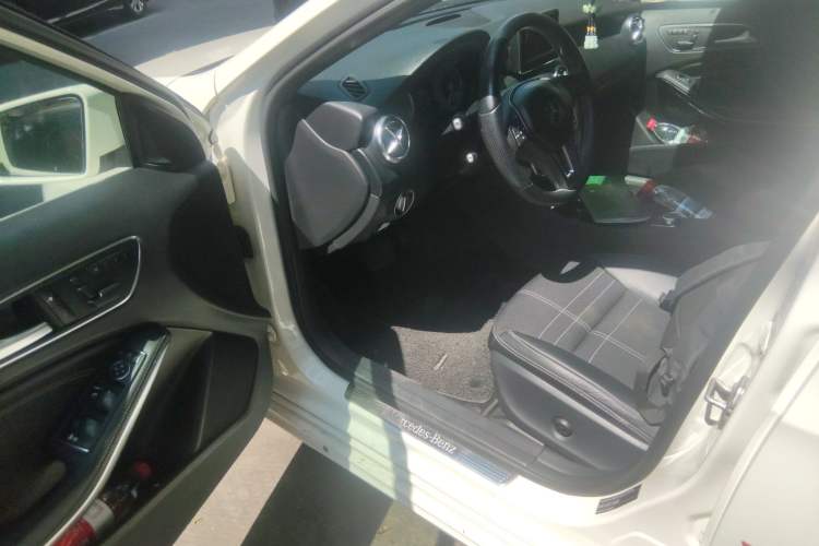 Used Mercedes-Benz A-Class 2013 A 200 Urban Edition
