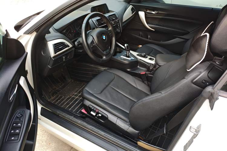 Used BMW 2 Series 2017 220i Convertible Coupe Leading Model