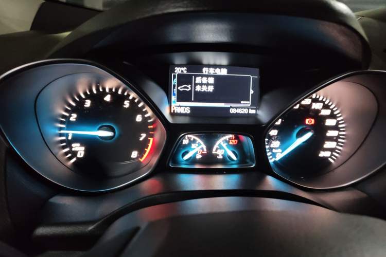 Used Ford Kuga 2013 2.0L GTDi Four-Wheel-Drive Sport Model
