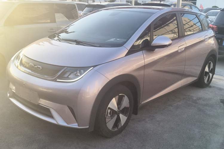 Used BYD Dolphin 2023 420 km Fashion Edition