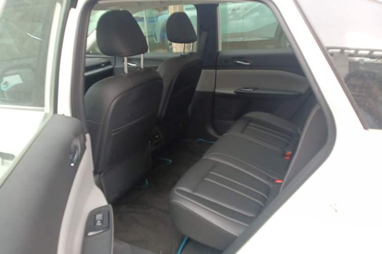 Used Venucia VX6 2023 520 Max
