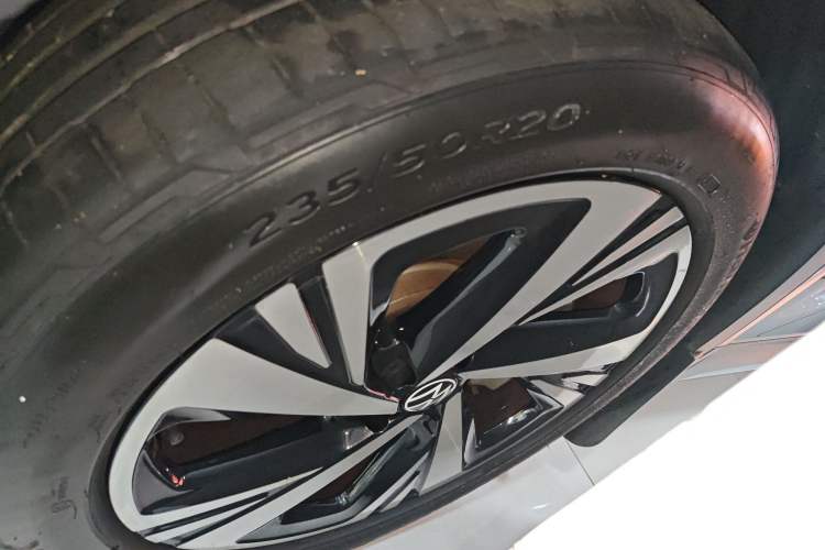 Used Volkswagen ID.6 CROZZ 2022 Long-Range PRO Edition Exterior 4