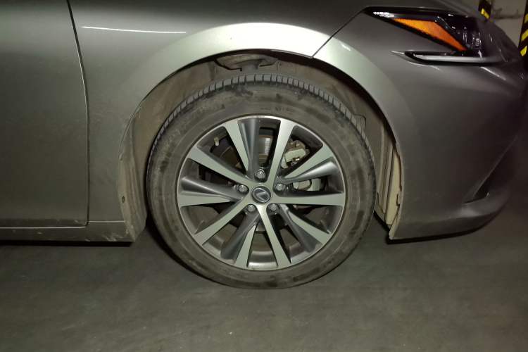 Used Lexus ES 2020 200 Excellence Edition