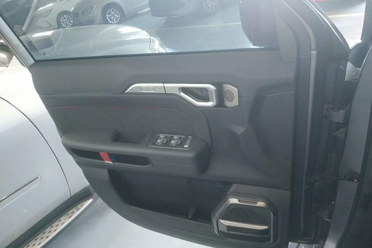 Used JETOUR Traveler C-DM 2024 C-DM 129KM Linye Edition Left Front Door Interior