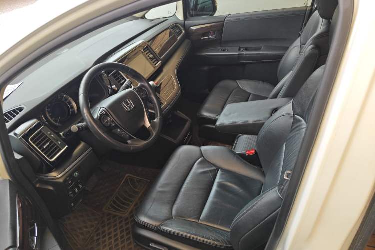 Used Honda Elysion 2016 2.4L Luxury Edition