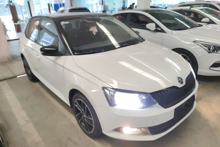 Used Skoda Fabia 2015 1.6L Automatic Sport Edition

