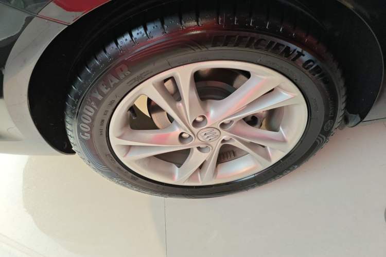 Used Buick Regal 2024 25T Deluxe Edition Exterior 8