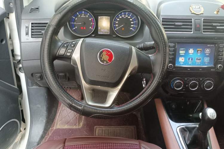 Used FORTHING Joyear X5 2013 1.6L Manual Luxury Model China IV Standard Steering Wheel