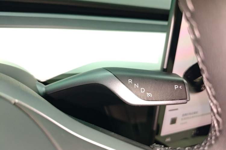 Used Tesla Model Y 2021 Standard Range Rear-Wheel Drive Version
