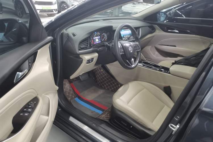 Used Buick Regal 2020 552T Elite Edition Driver Seat