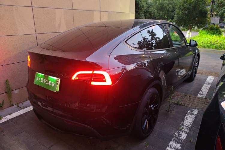 Used Tesla Model Y 2021 Standard Range Rear-Wheel Drive Version