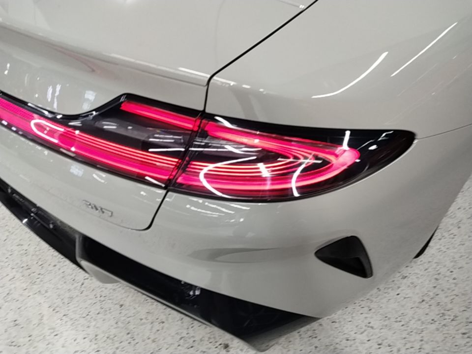 Xiaomi Auto SU7 2024 Rear-Drive Ultra-Long Range Advanced Pro-Level Intelligent Driving Version — снимка 9