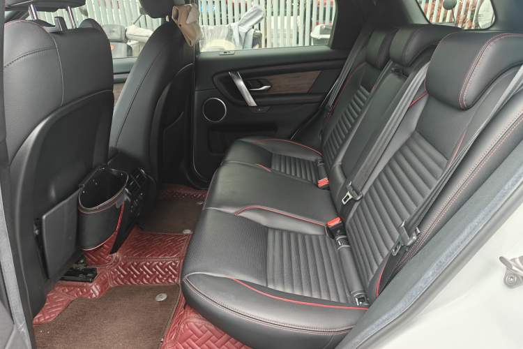 Used Land Rover Discovery Sport 2022 Revised Version 249 PS R-Dynamic S Performance Edition 5 Seats
