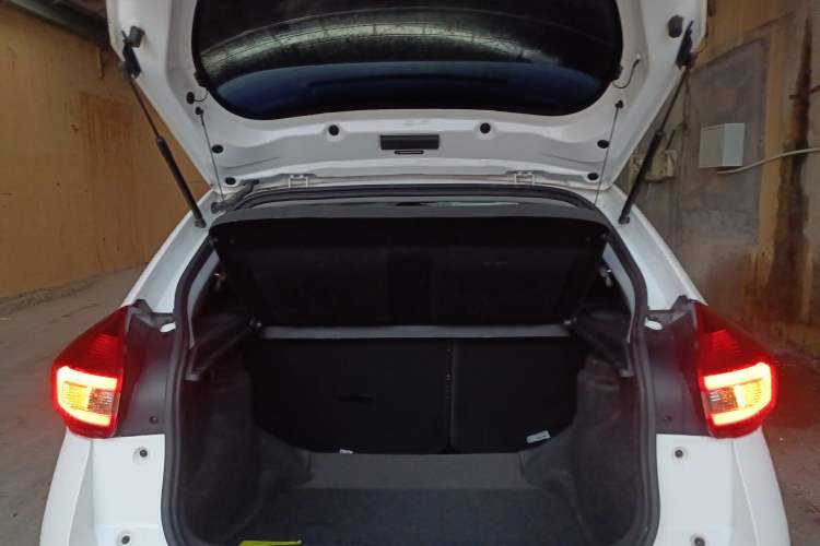 Used Chery Tiggo 3X 2021 Revised Version PLUS 1.5L Manual – Passionate Red Date Edition