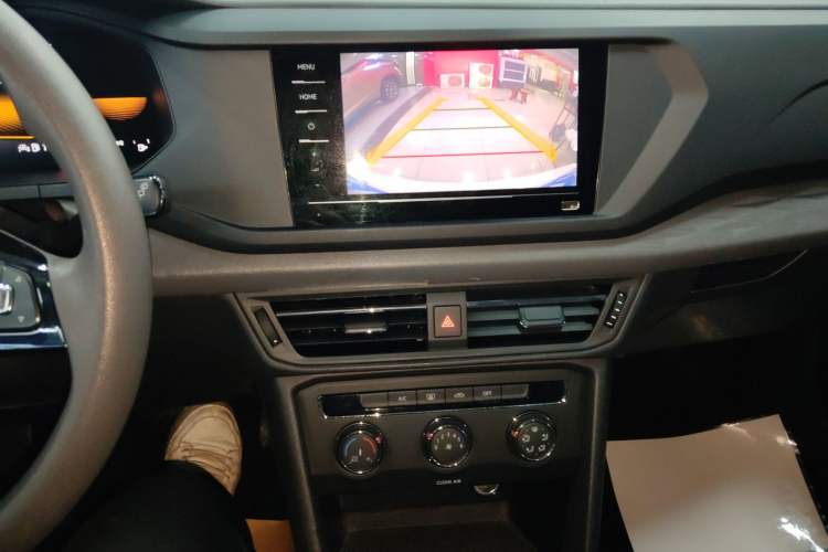 Used Volkswagen Tharu 2022 280TSI Two-Wheel Drive Trend Edition
