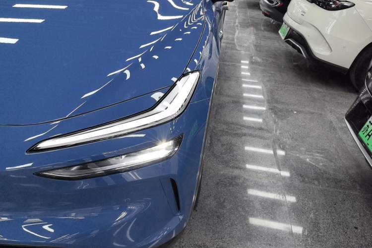 Used ONVO L60 2024 60 kWh Rear-Drive Version
