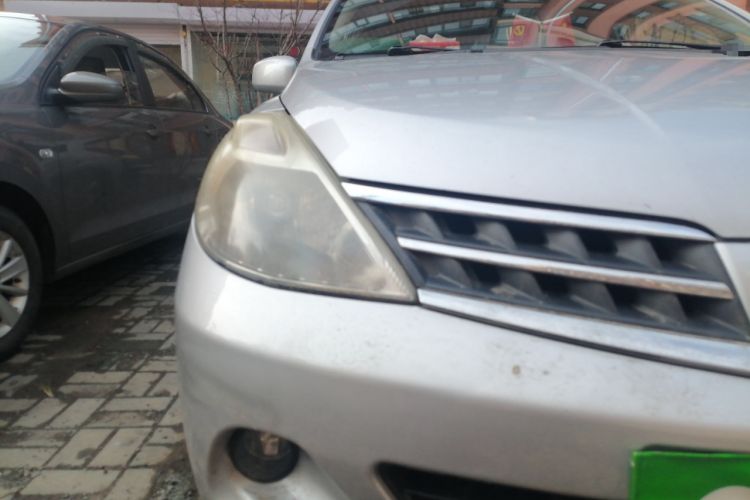 Used Nissan Tiida 2008 1.6L Automatic Smart Version Right Front Headlight