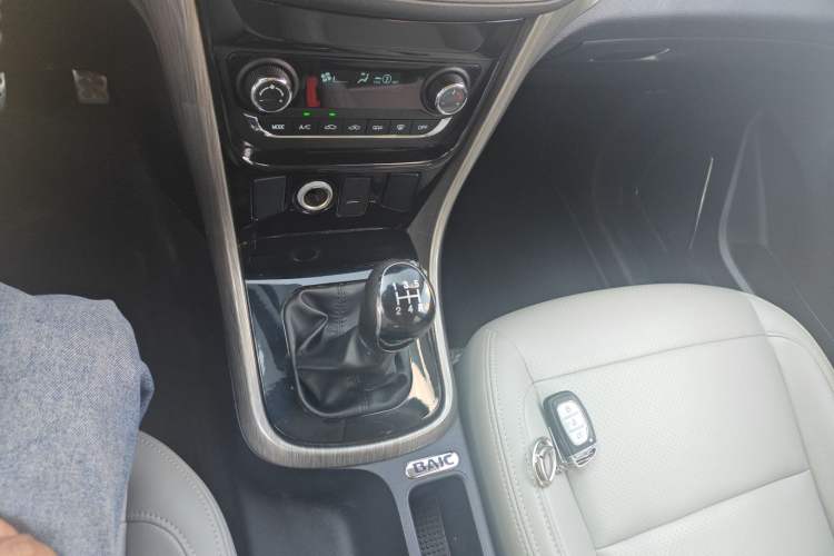 Used HYOSOW S5 2017 1.3T Manual Prestige Edition Gear Lever