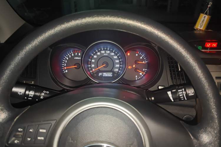 Used Kia Forte 2014 1.6L AT GL Instrument Cluster