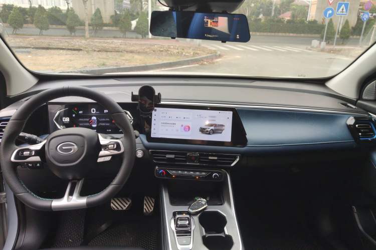 Used GAC Trumpchi GS3 2023 Shadow Speed 270T Dynamic Intelligence Edition Center Console